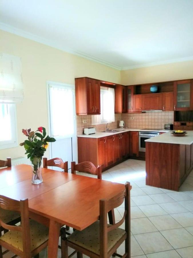 Lonelia's Family Homes Lefkimmi (Corfu)